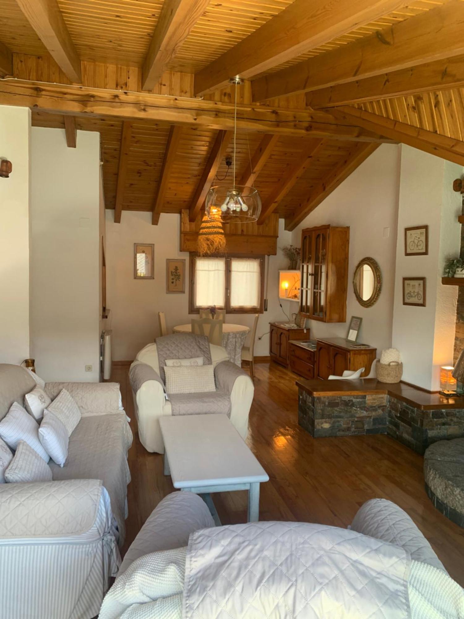 Atico Con Encanto En Bellver De Cerdanya Apartment Exterior foto