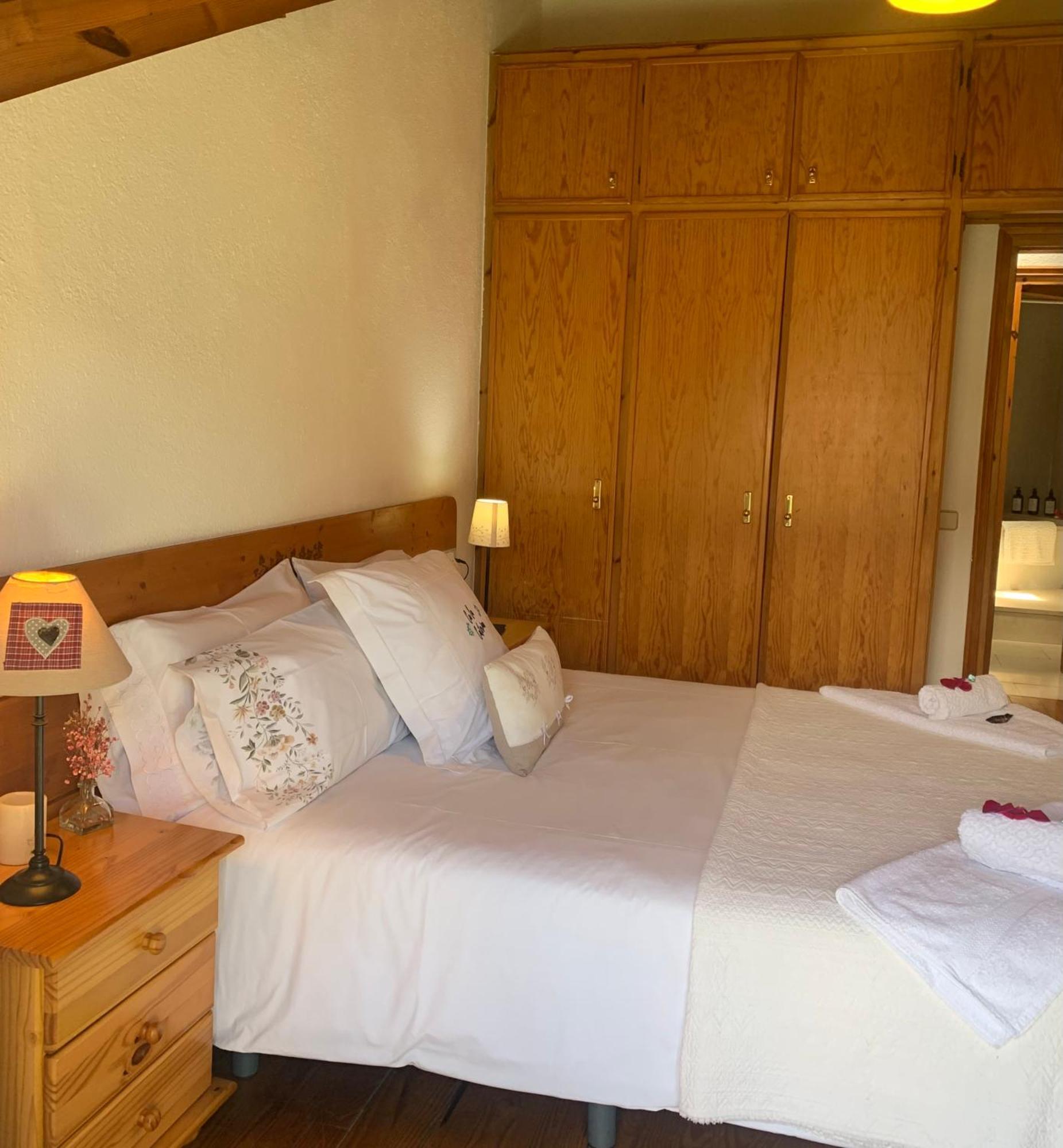 Atico Con Encanto En Bellver De Cerdanya Apartment Exterior foto