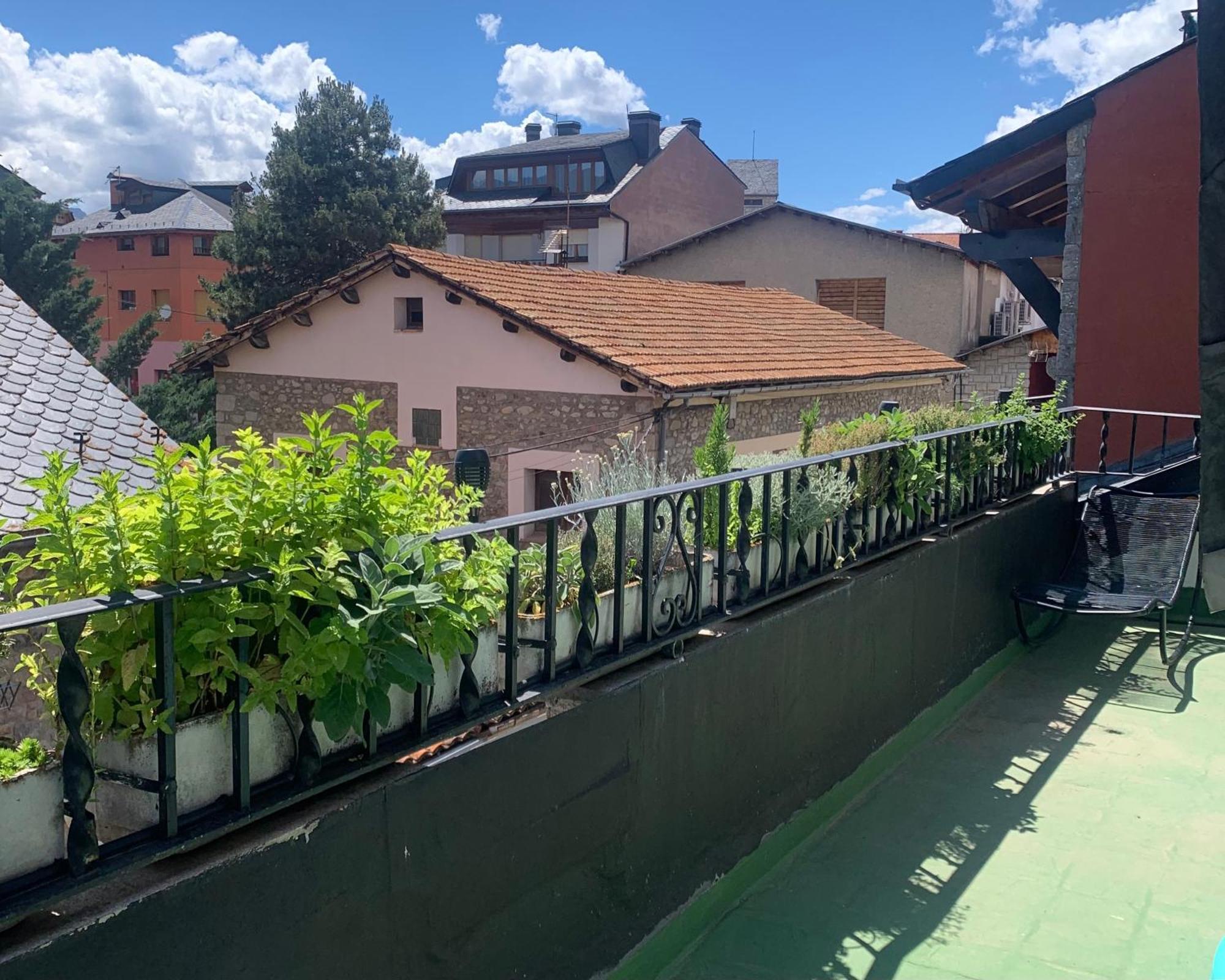 Atico Con Encanto En Bellver De Cerdanya Apartment Exterior foto